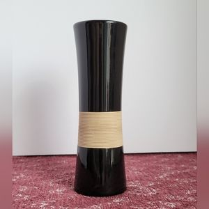 Black Vase With Cream Textured Stripe